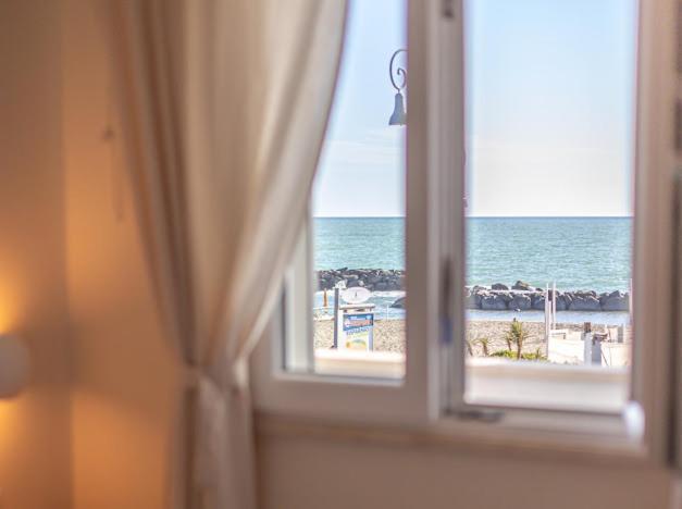 Casa Mira Luxury Sea House Fco Airport Apartment Fiumicino Ngoại thất bức ảnh
