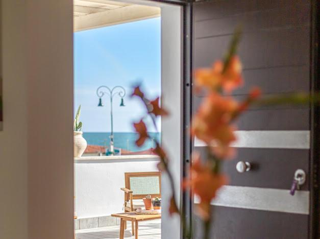 Casa Mira Luxury Sea House Fco Airport Apartment Fiumicino Ngoại thất bức ảnh